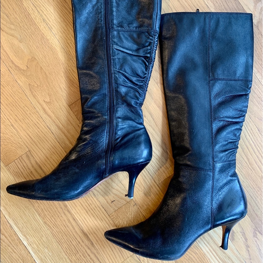 CORSO COMO BRAZILIAN TANNED 17-1/2” TALL RUCHED LEATHER BOOT. WOMANS SIZE 8.5